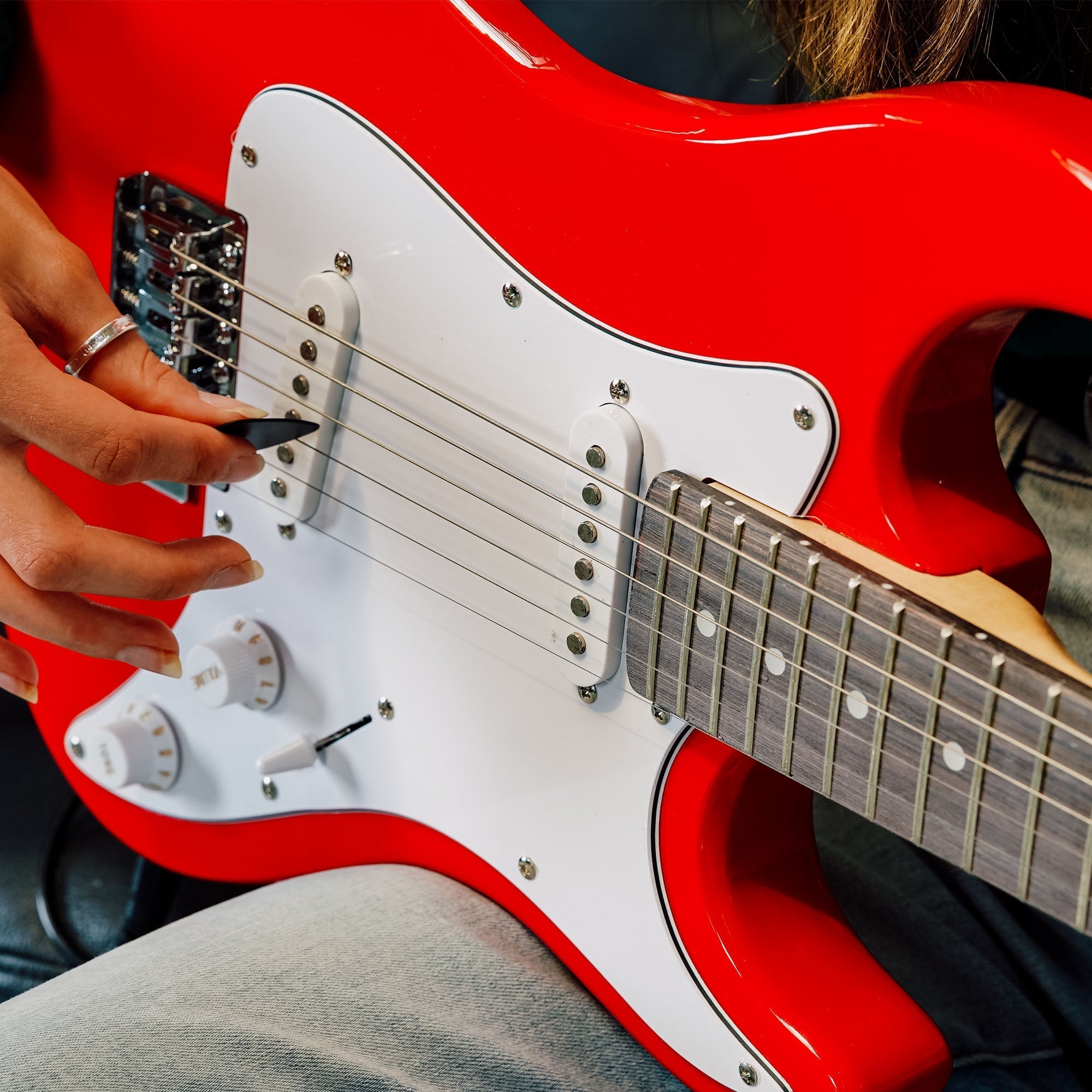 3rd Avenue 3/4 Size Electric Guitar - Red-5