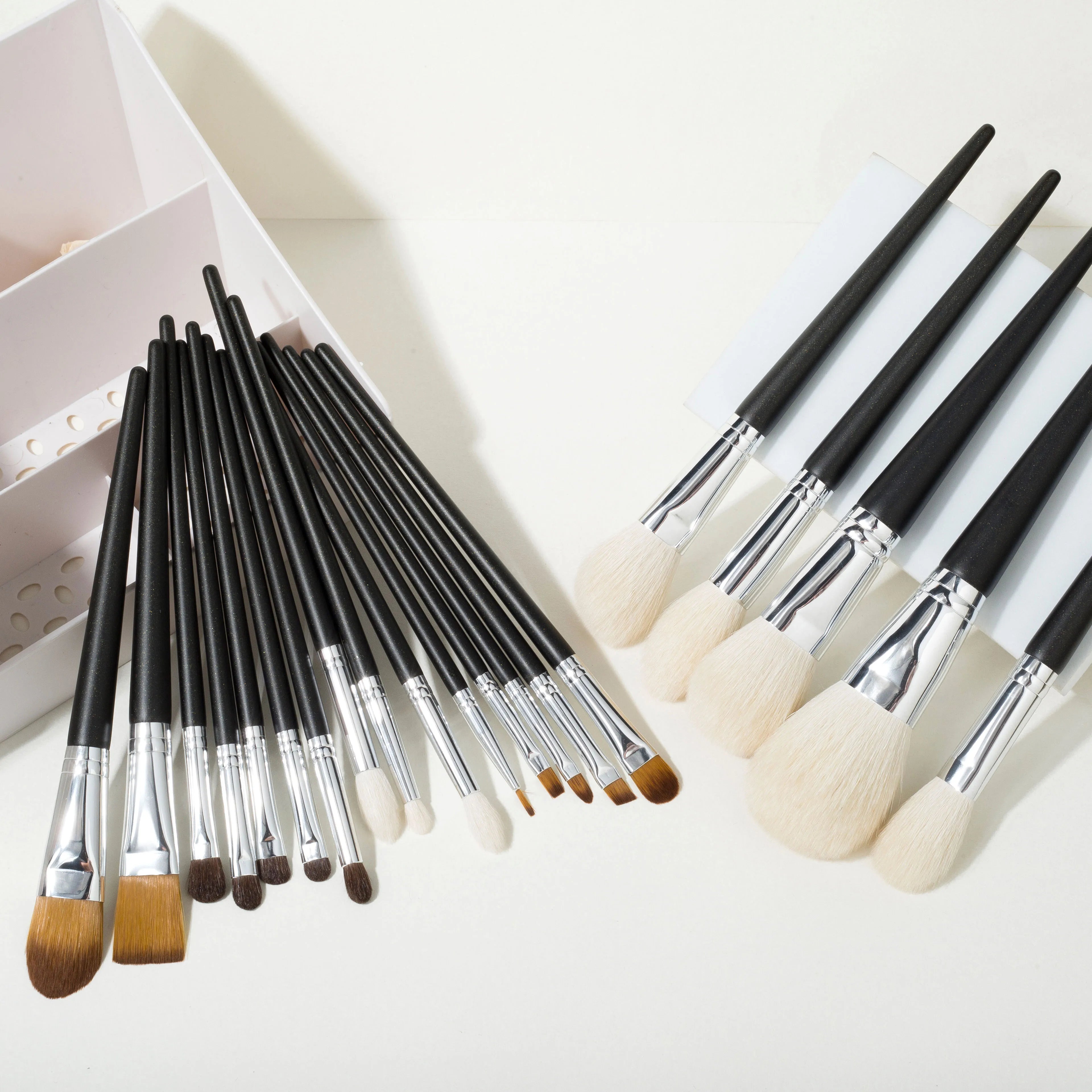 Shinedo Powder Matte Black Color  Soft Goat Hair Makeup Brushes High Quality Cosmetics Tools Brochas Maquillage