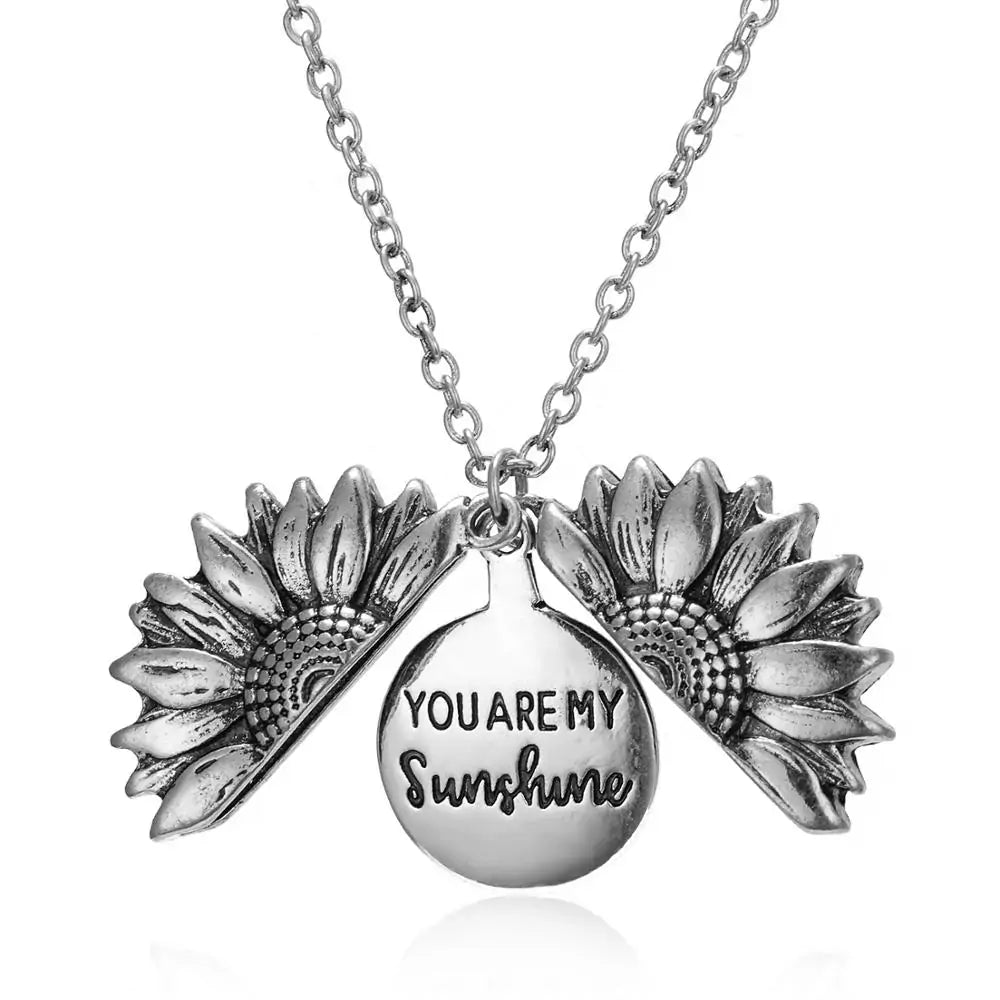 Trendy Sunflower Double-layer Engraved Pendant Necklaces