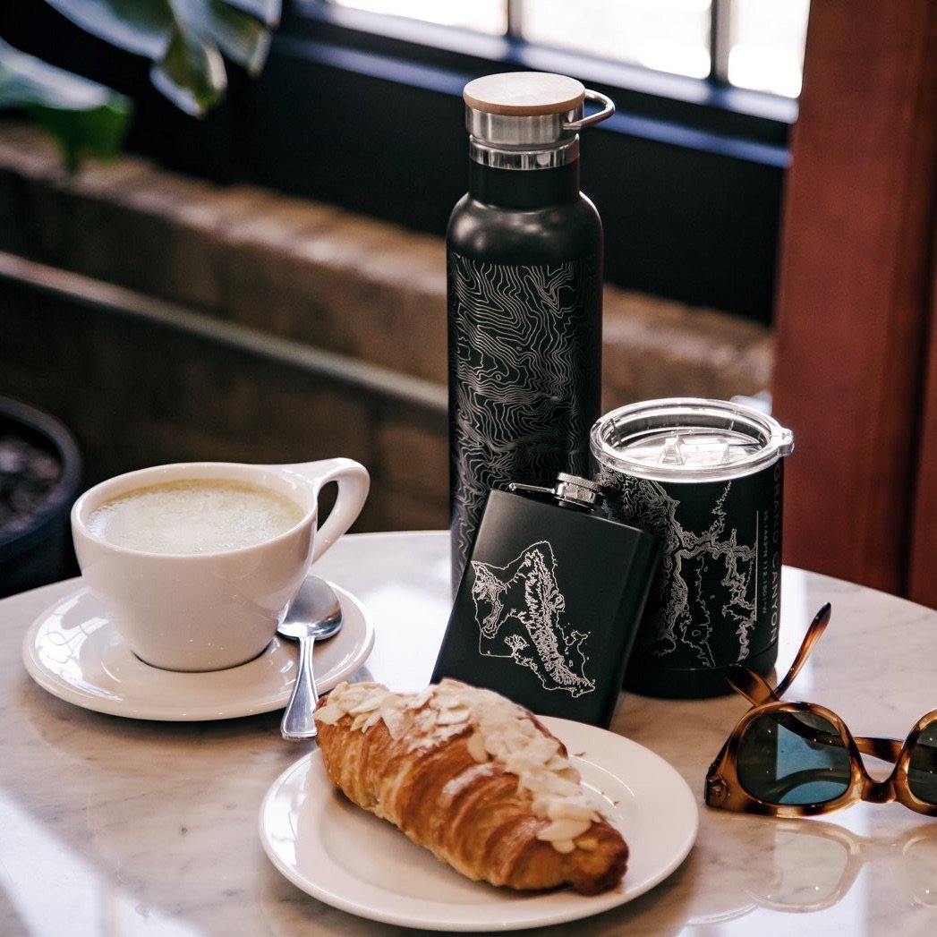Port Angeles - Washington Map Bottle with Bamboo Top in Matte Black