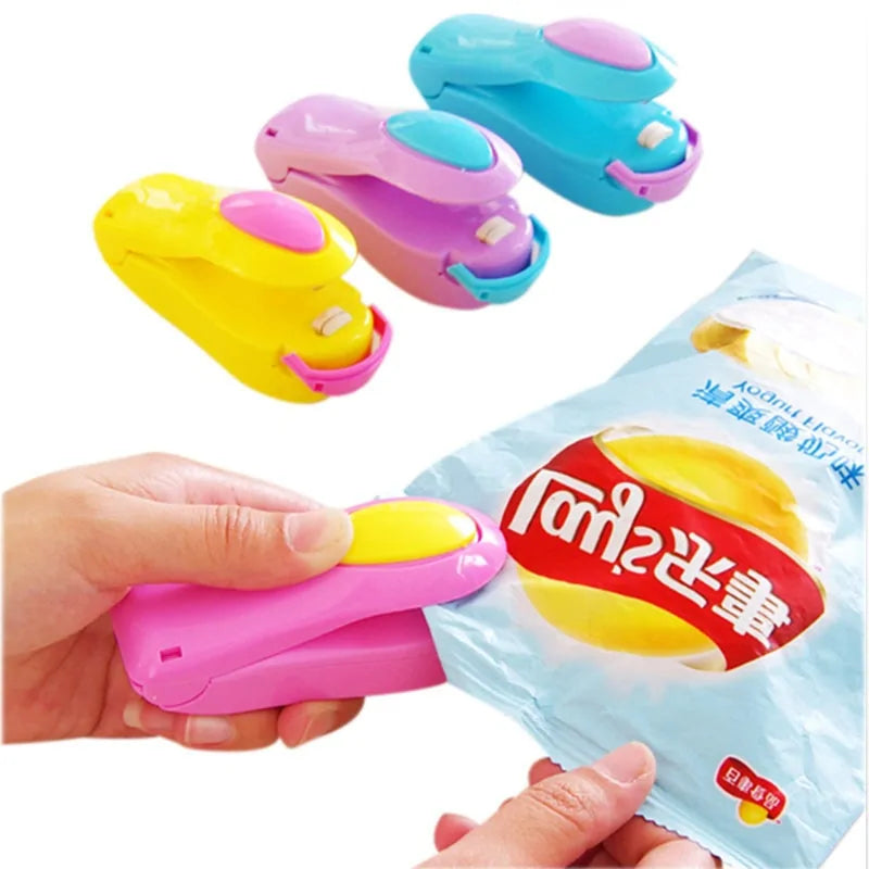 HOMETREE Mini Handheld Electric Heating Snack Sealing Machine